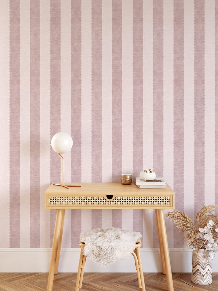 Vintage Scallop 3 Stripe Wallpaper