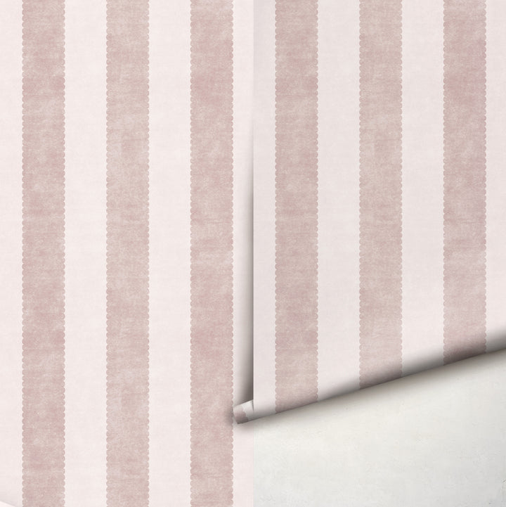 Vintage Scallop 3 Stripe Wallpaper